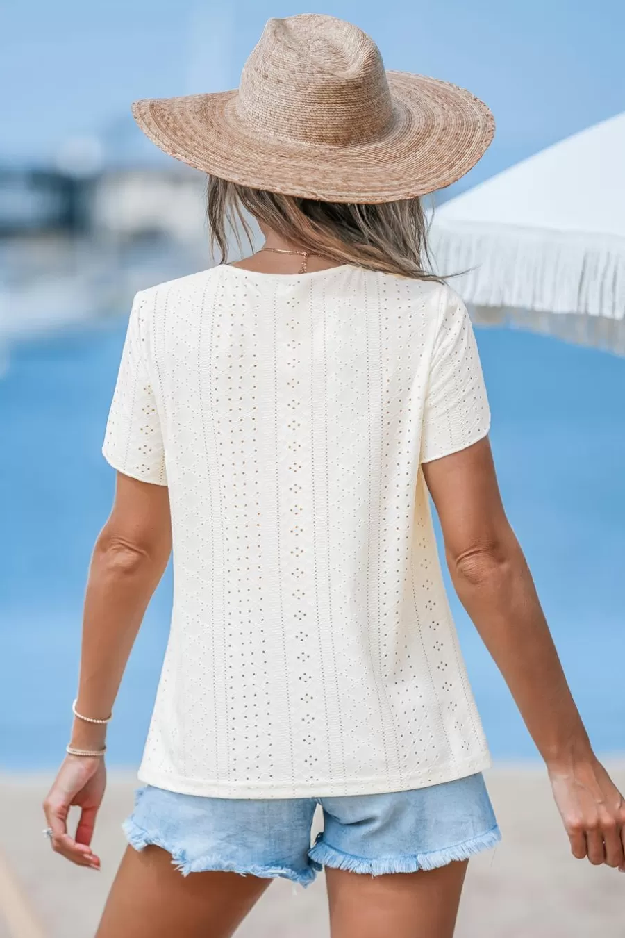 Cupshe T-Shirt & Débardeur | Chemise & Blouse*Haut Avec œillet Et Manches Tulipe Avec Col En V Beige
