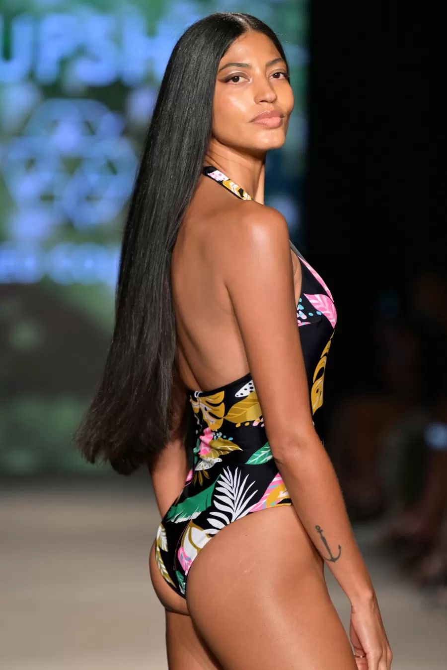Cupshe Maillot 1 Pièce*Maillot De Bain Une Pièce Réversible Avec Col Licou Plongeant Recyclé Multicolore