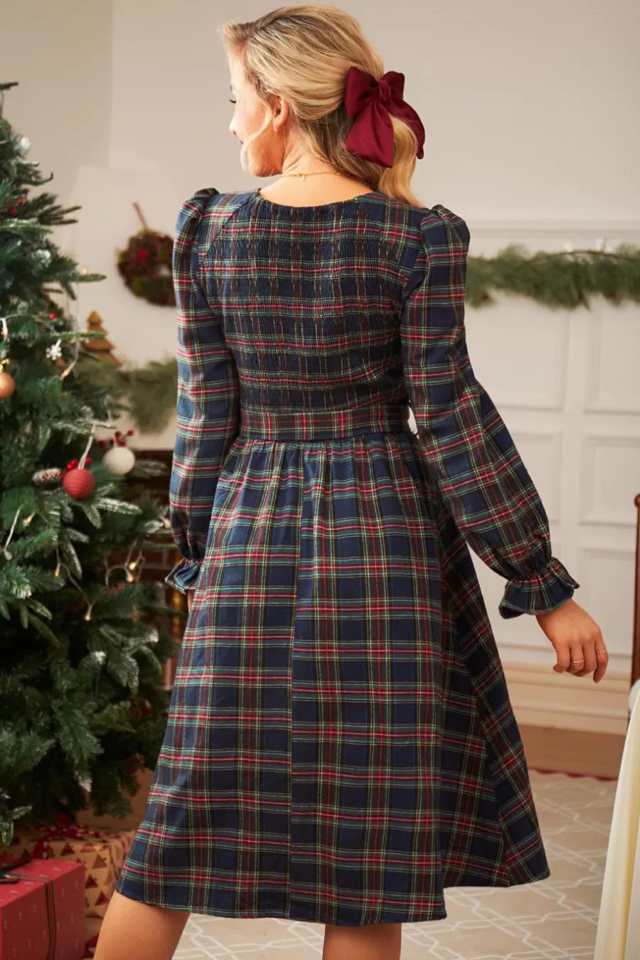 Cupshe Robe Courte*Robe à Col En V Avec épaules Bouffantes En Carreaux Bleue Bleu marine