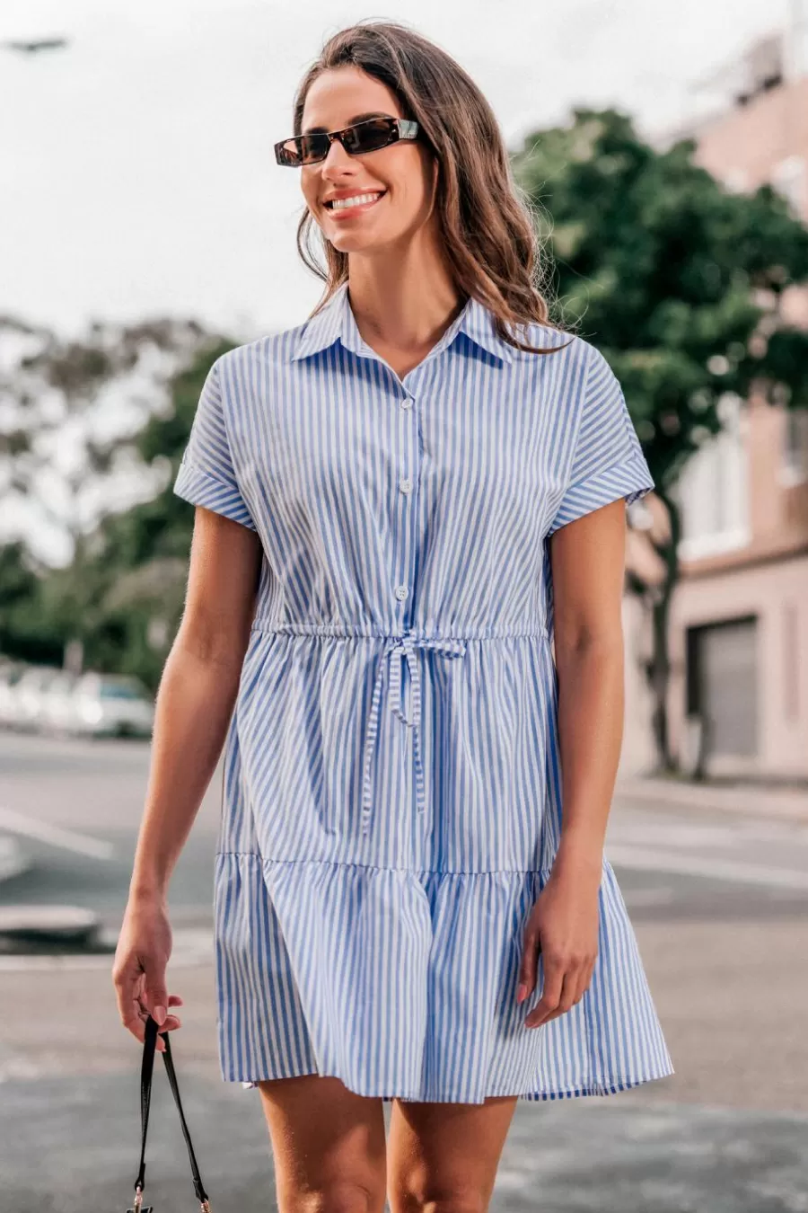 Cupshe Robe Courte*Robe Courte à Col De Chemise Et à Manches Courtes e Bleu