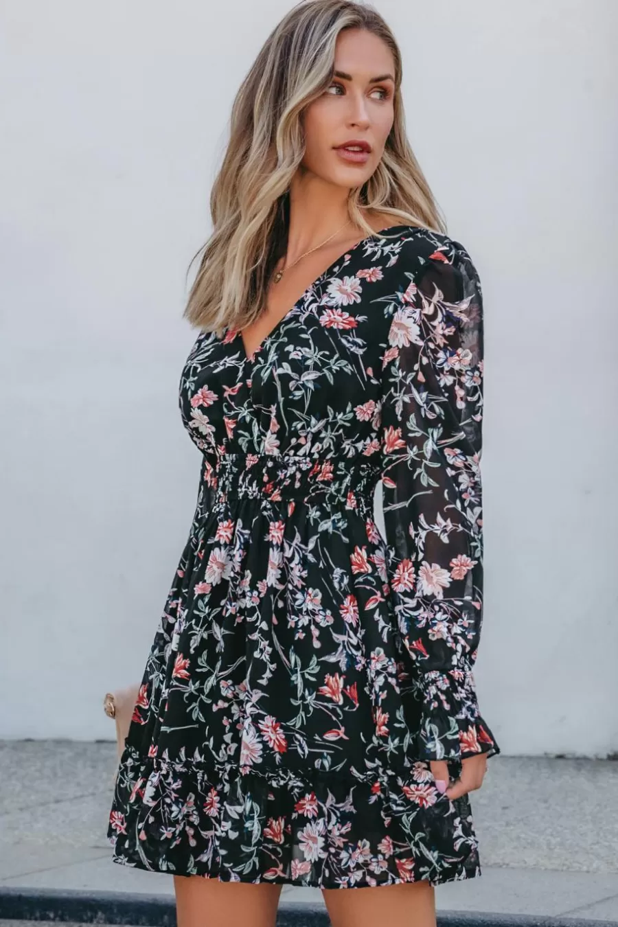 Cupshe Robe De Plage | Robe Courte*Robe Courte à Col Surplis Et Manches Blouson Avec Fleurs e Noir