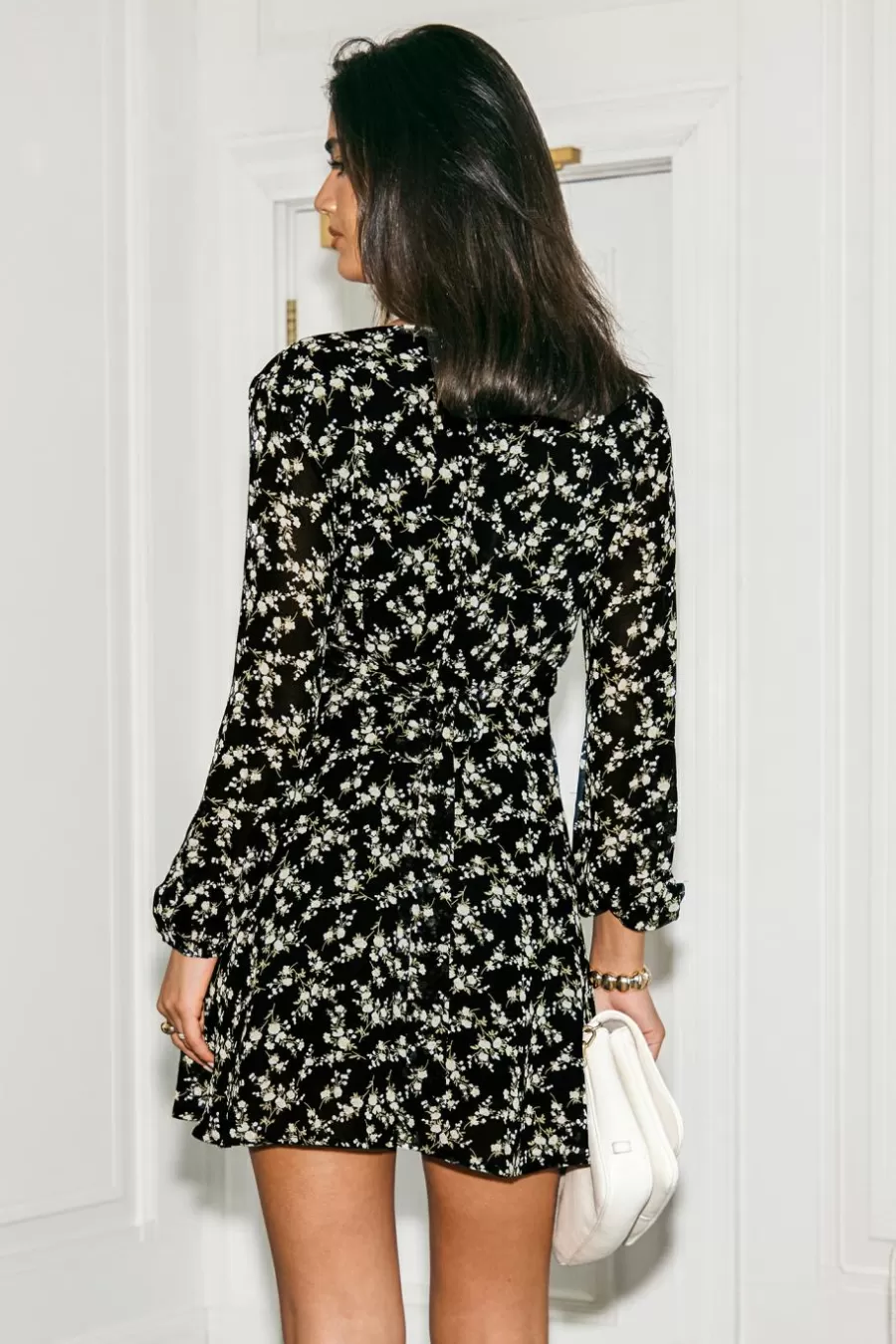 Cupshe Robe De Plage | Robe Courte*Robe Courte Avec Col En V Et Manches Blouson à Fleurs Noir
